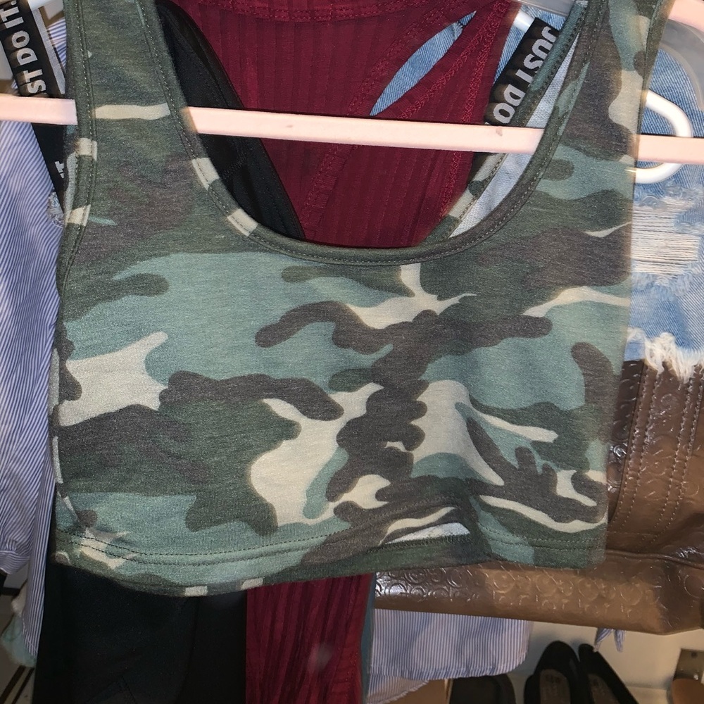 Camo crop top